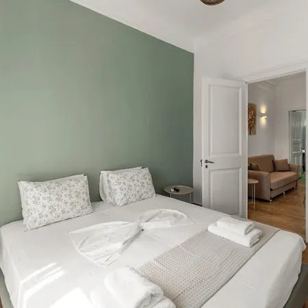 Chora Sea Nest, 2-bdr Flat In * Ándros