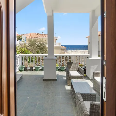 Chora Sea Nest, 2-bdr Flat In 公寓